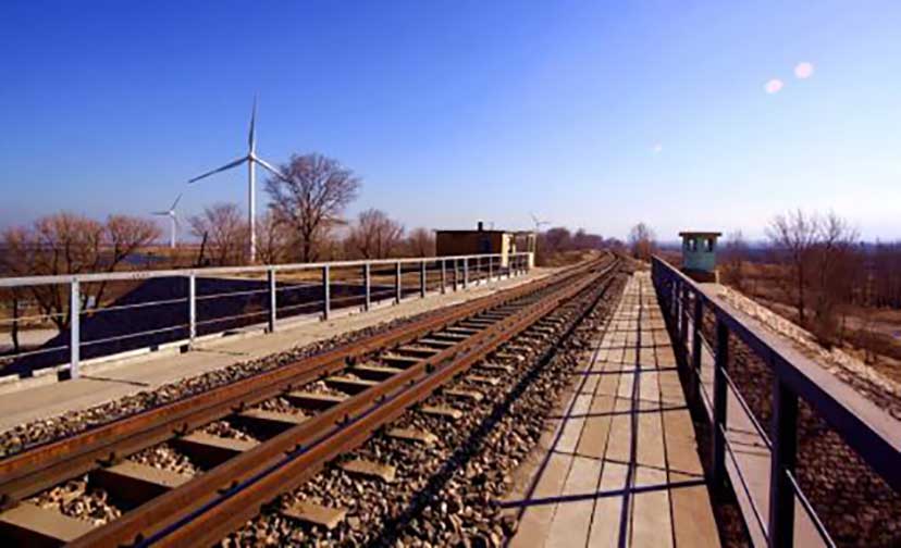 高鐵建設(shè)領(lǐng)域，加大對(duì)機(jī)制砂的需求