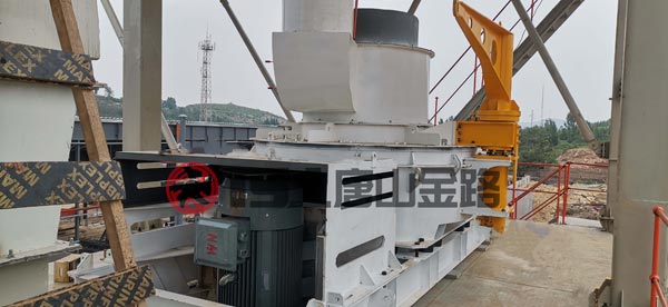 錘破、對輥破、立軸沖擊破三種制砂設(shè)備優(yōu)劣對比