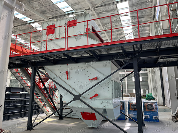 高頻篩，細(xì)物料篩分專家，效率高還不堵孔